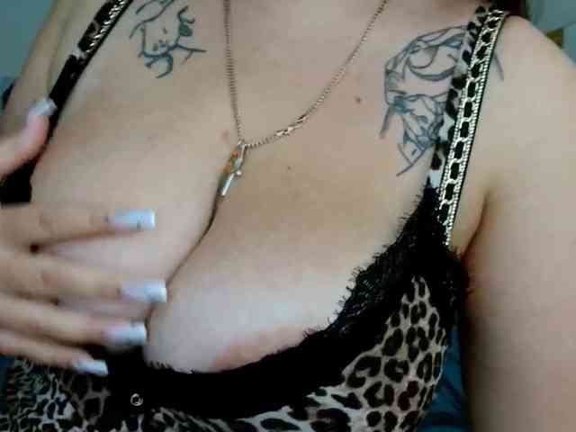 Leilabeayte24 webcam