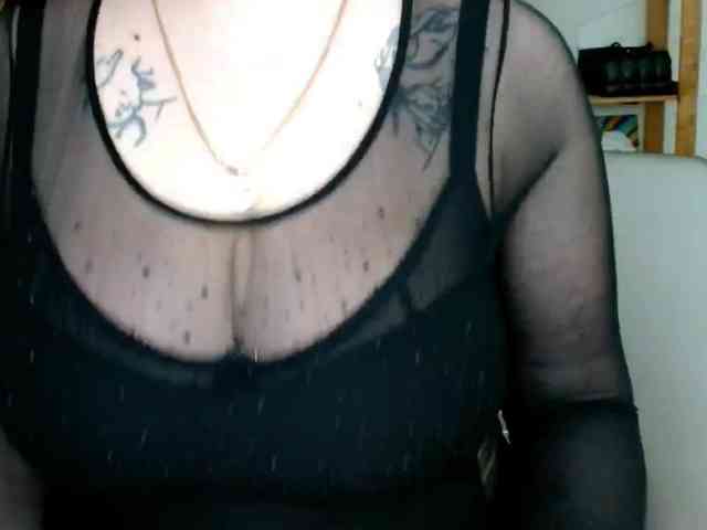 Leilabeayte24 webcam