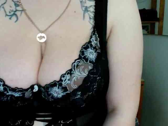 Leilabeayte24 webcam