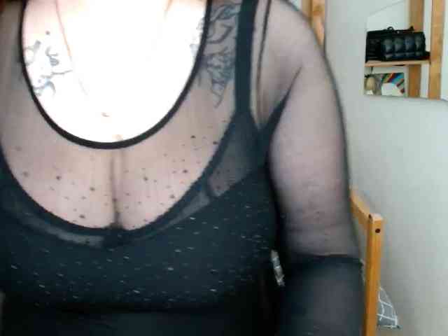 Leilabeayte24 webcam