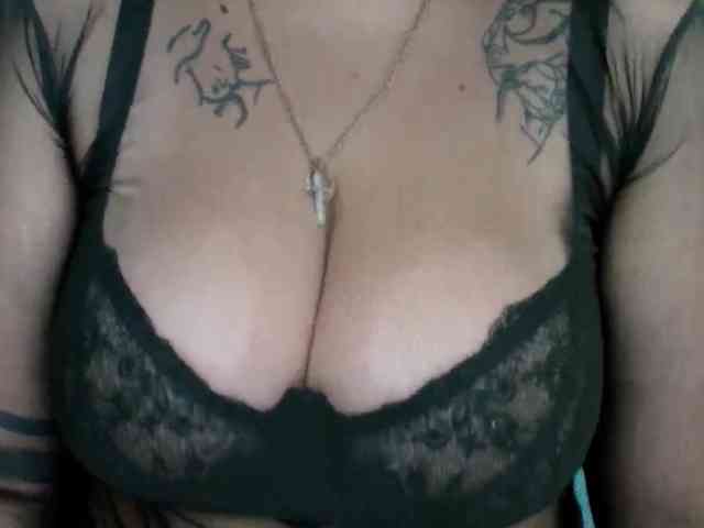 Leilabeayte24 webcam
