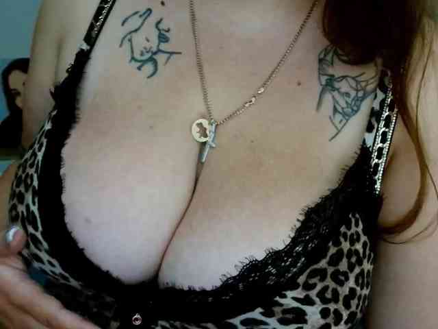 Leilabeayte24 webcam