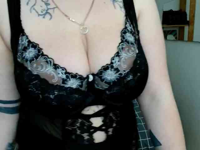 Leilabeayte24 webcam