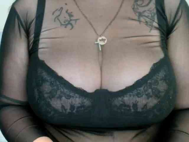 Leilabeayte24 webcam