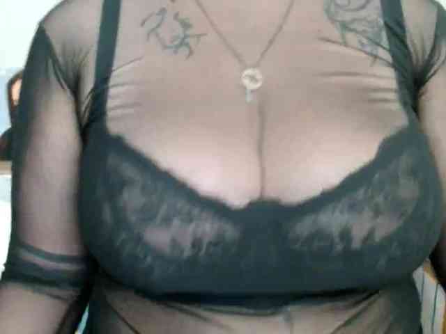 Leilabeayte24 webcam