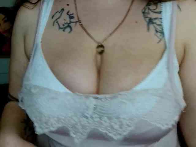 Leilabeayte24 webcam