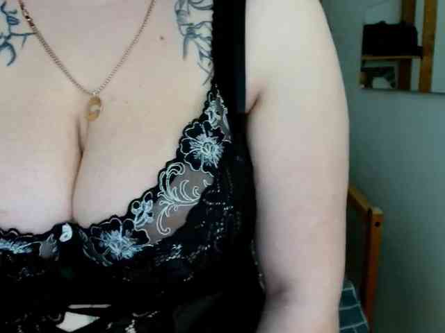 Leilabeayte24 webcam