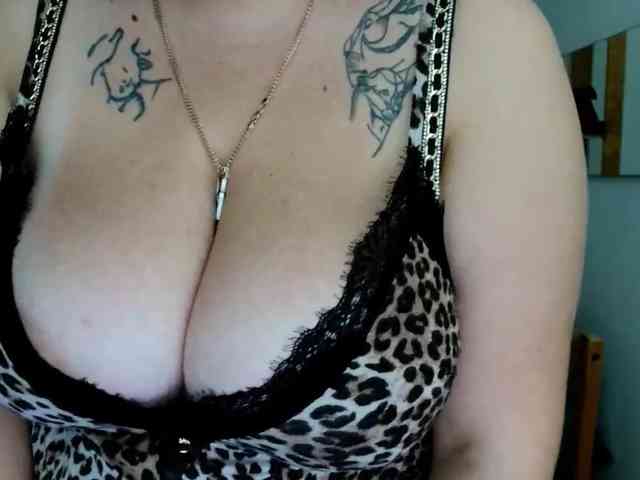 Leilabeayte24 webcam