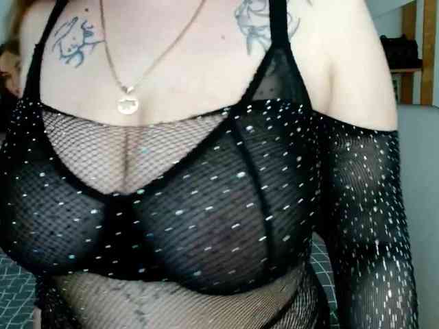 Leilabeayte24 webcam