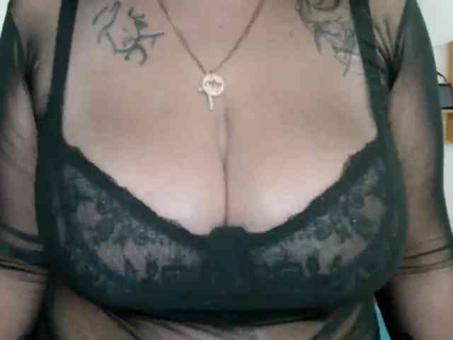 Leilabeayte24 webcam