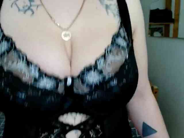 Leilabeayte24 webcam