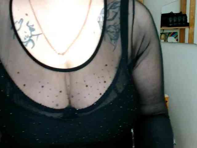 Leilabeayte24 webcam