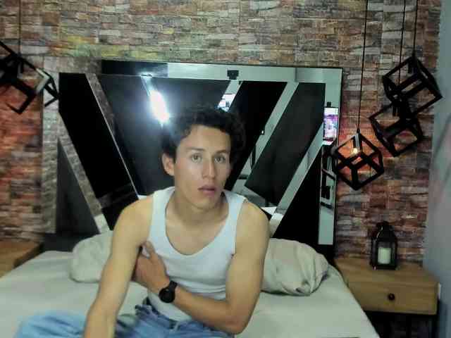 NiklasRavn NiklasRavn