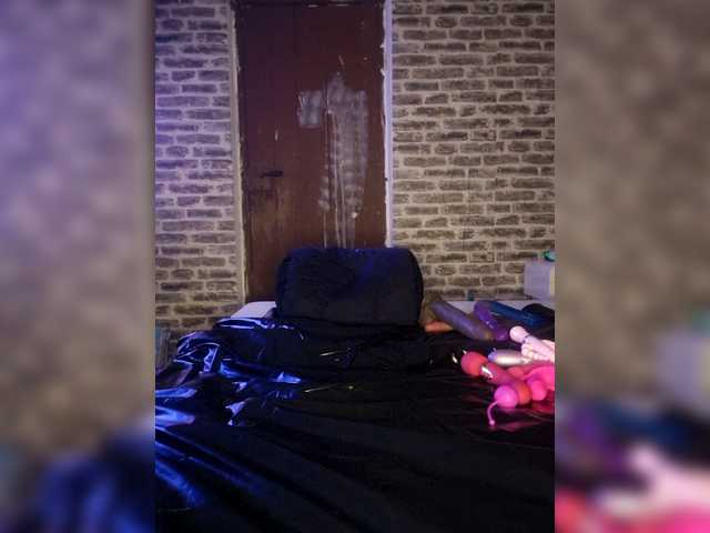 Passion95's BongaCams show and profile