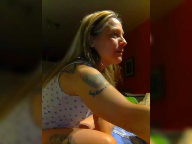 DarkAngel22-WhiteDevil69's BongaCams show and profile