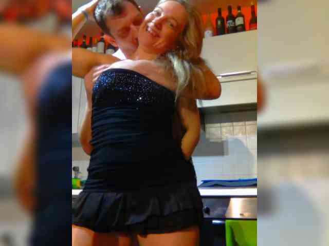 DarkAngel22-WhiteDevil69 webcam