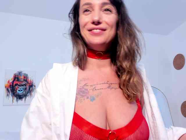 MaryFrosty bongacams