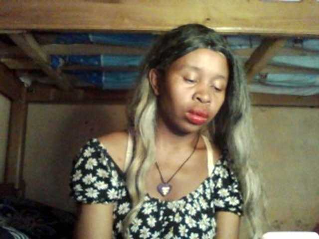 KarlaLuv's BongaCams show and profile