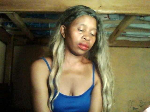 KarlaLuv's BongaCams show and profile