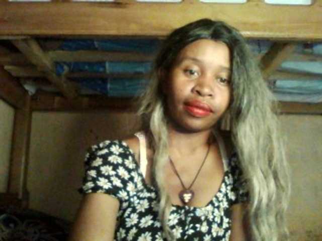 KarlaLuv's BongaCams show and profile