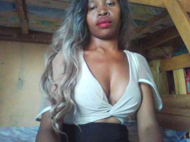 KarlaLuv Live Webcam on BongaCams