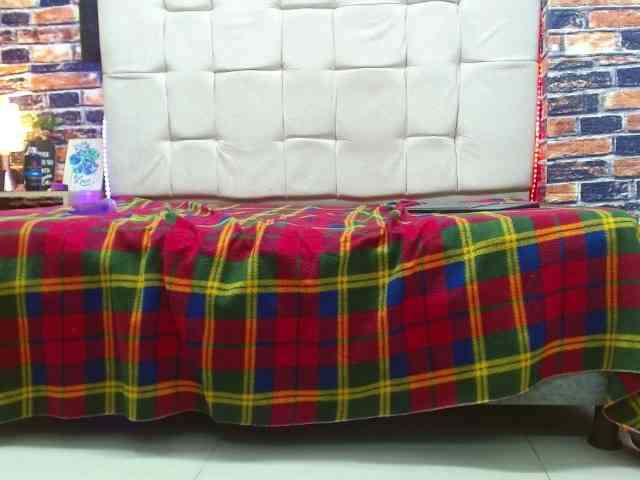 madeleinhot303av webcam