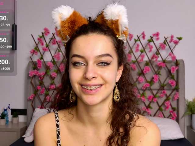 Lunessa's BongaCams show and profile