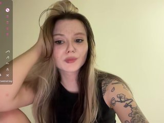 Alicee-teasee Porn Show