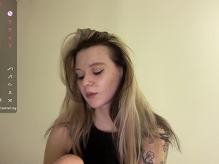 Alicee-teasee Porn Show
