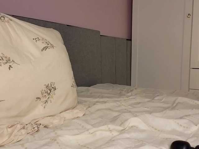 Alicee-teasee's BongaCams show and profile