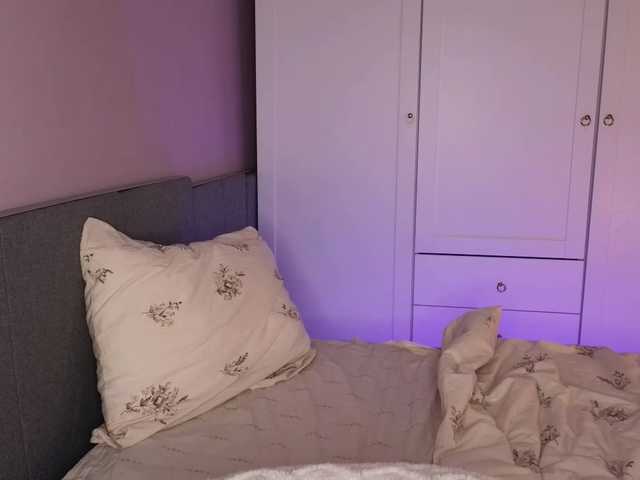 Alicee-teasee's BongaCams show and profile