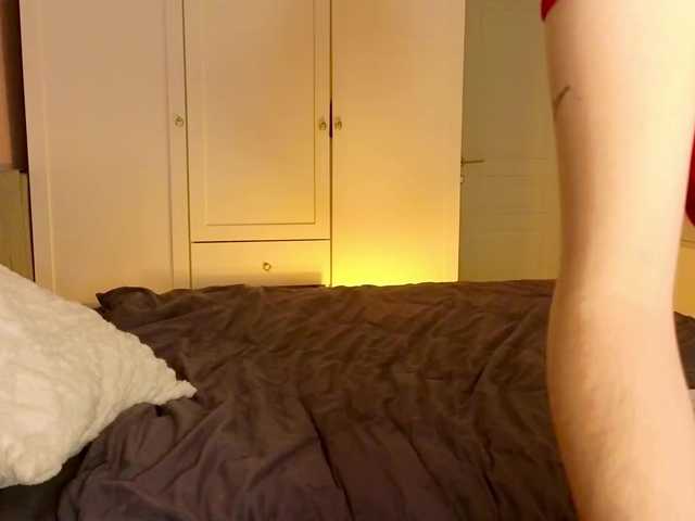 Alicee-teasee's BongaCams show and profile