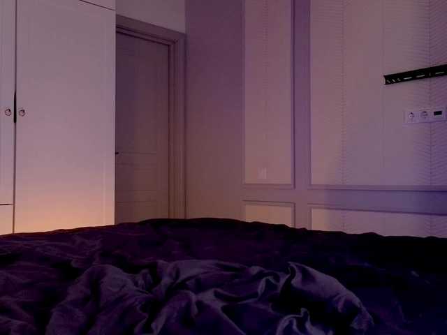 Alicee-teasee's BongaCams show and profile