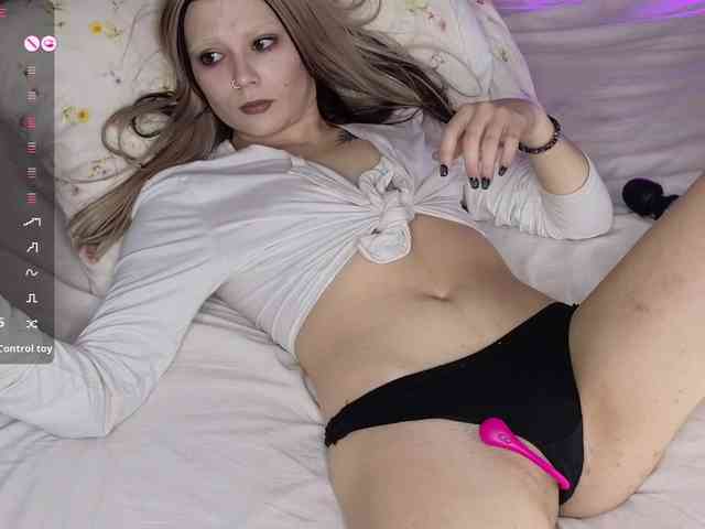 Alicee-teasee Alicee-teasee