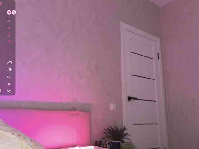 Alicee-teasee webcam