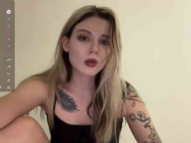 Alicee-teasee Alicee-teasee