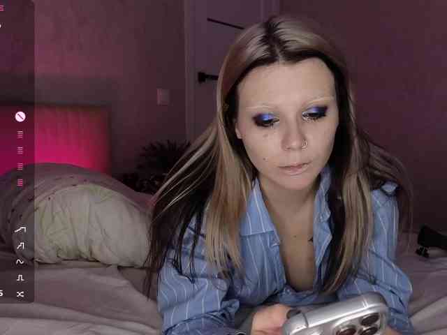 Alicee-teasee Alicee-teasee