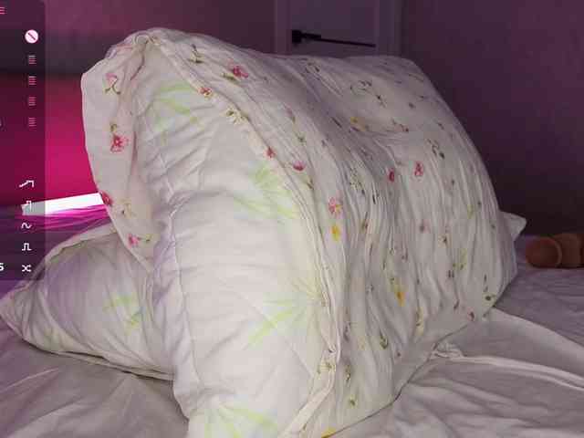 Alicee-teasee Alicee-teasee