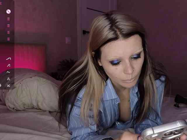 Alicee-teasee Alicee-teasee