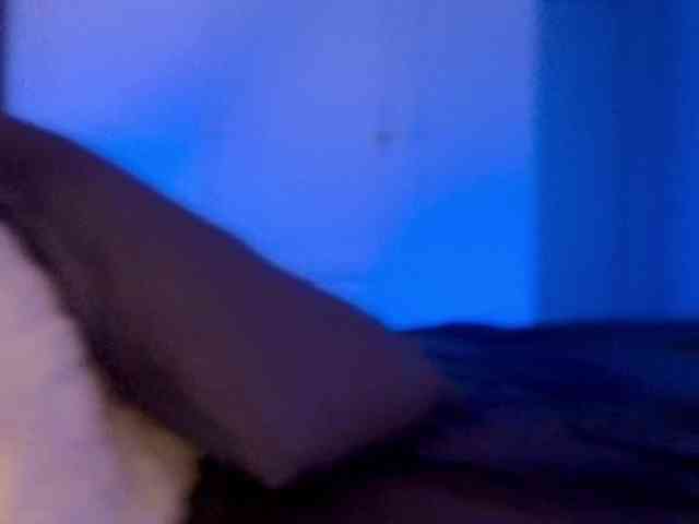Alicee-teasee webcam