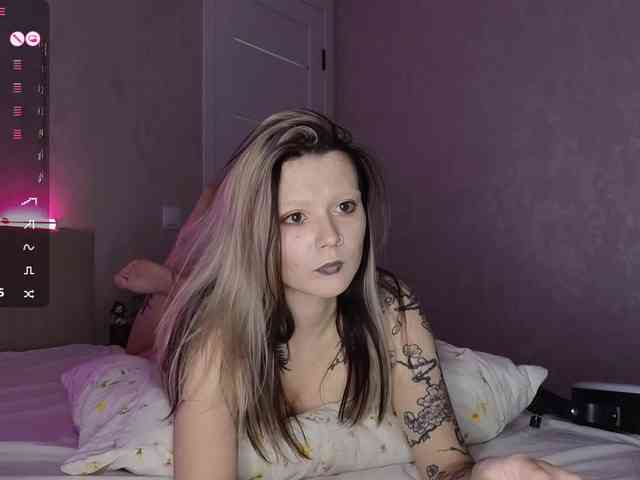 Alicee-teasee Alicee-teasee