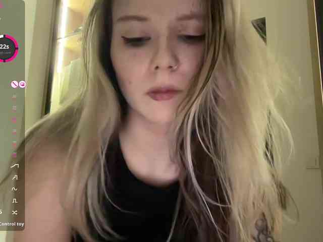 Alicee-teasee Alicee-teasee