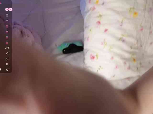 Alicee-teasee Alicee-teasee