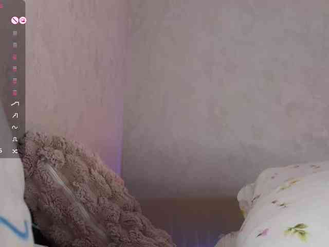 Alicee-teasee webcam