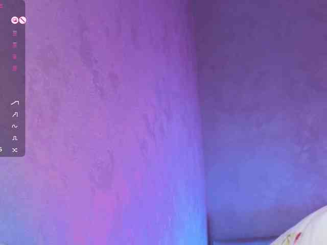 Alicee-teasee webcam