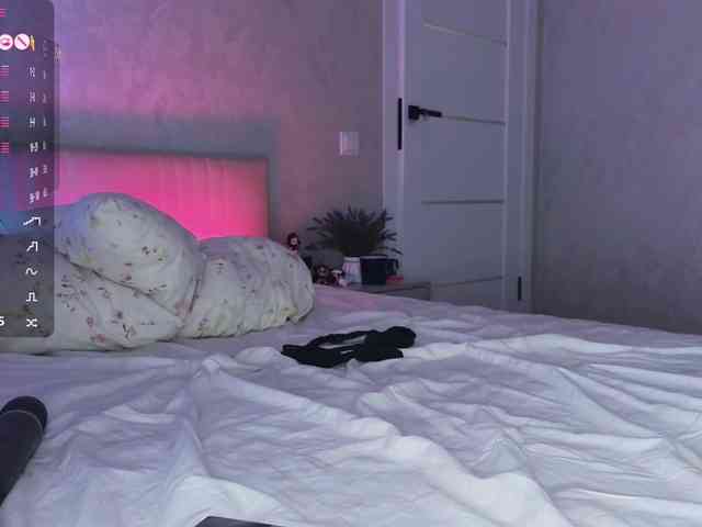 Alicee-teasee Alicee-teasee