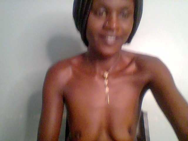 Chocolate-fudgecake's BongaCams show and profile