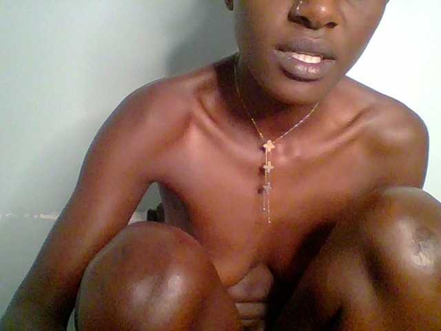 Chocolate-fudgecake's BongaCams show and profile