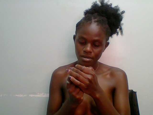 Chocolate-fudgecake's BongaCams show and profile