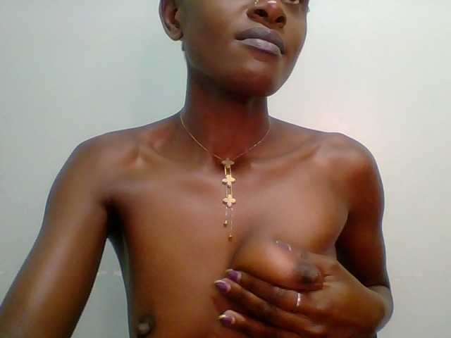 Chocolate-fudgecake's BongaCams show and profile